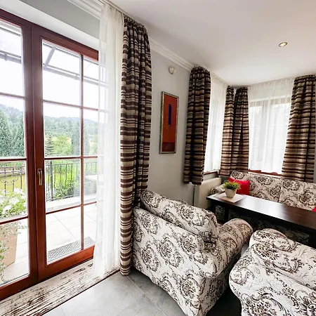 Calma Kameralne 아파트 Lewin Klodzki